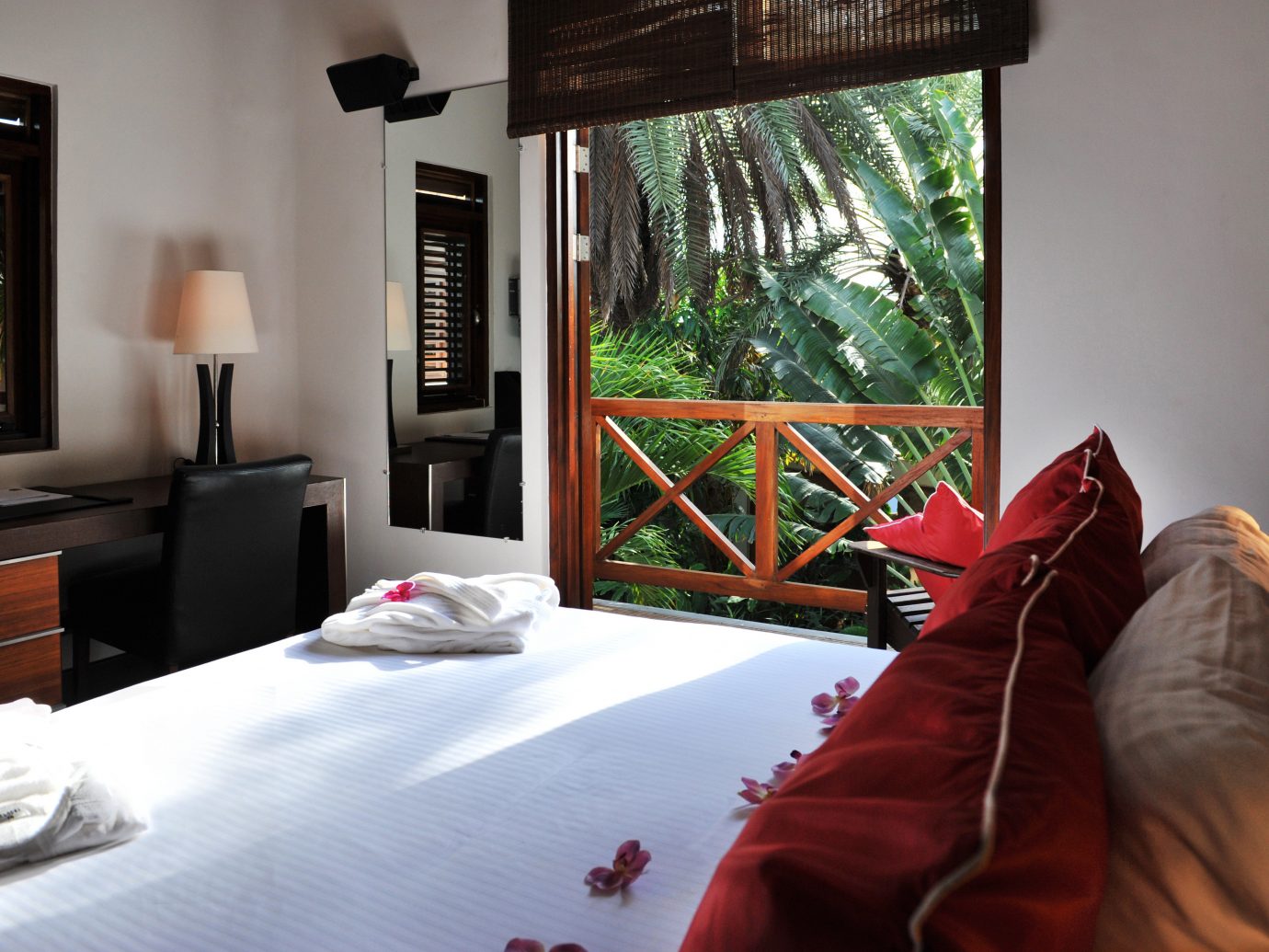 Bedroom Boutique Hotels Hip Hotels Lounge Luxury Modern Romantic Getaways Romantic Hotels Scenic views Suite Tropical indoor wall room property bed house home living room interior design cottage estate real estate Villa