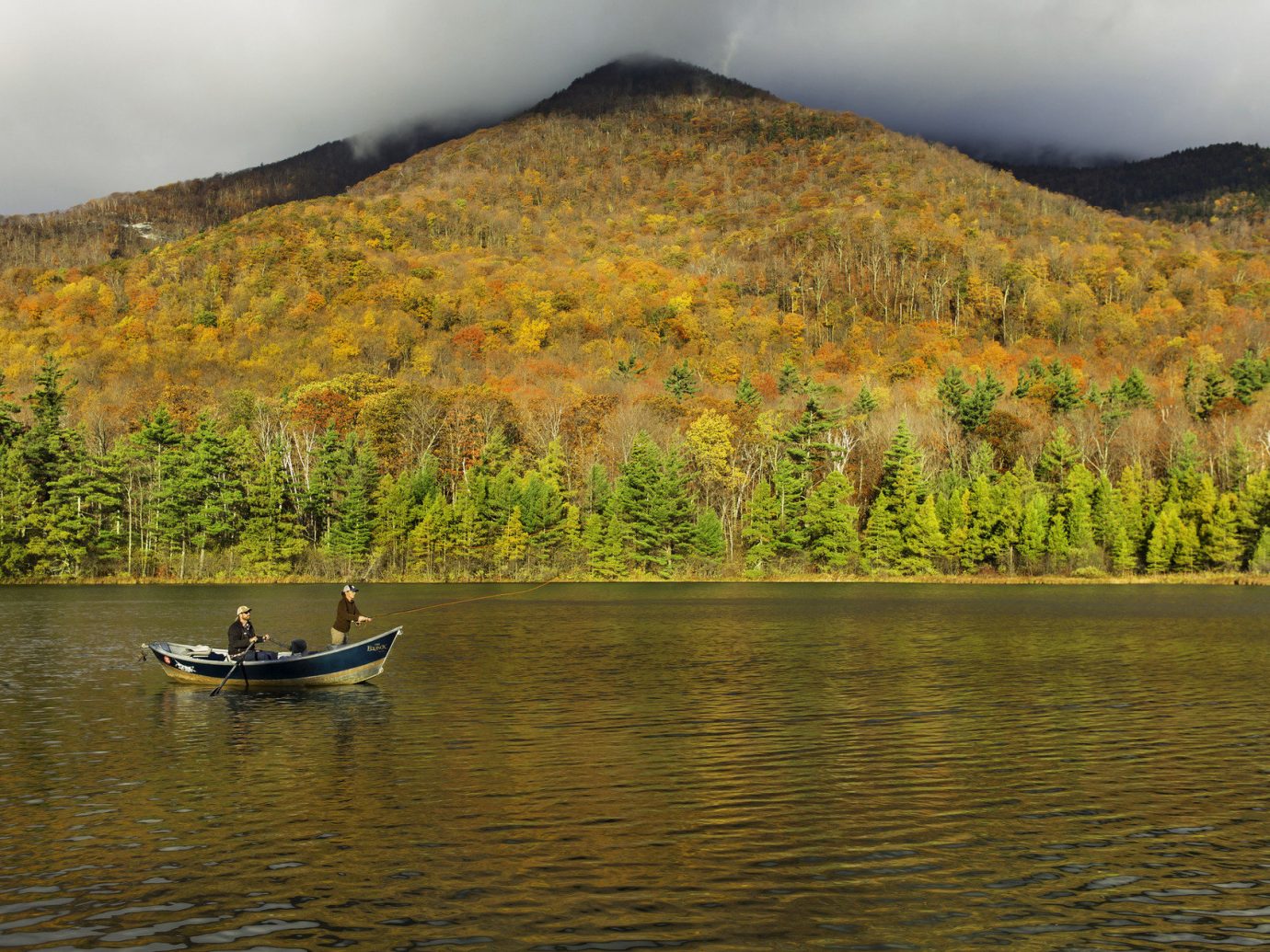 autumn Boat clouds cloudy Fall Greenery hills Hotels isolation Lake Luxury Travel Mountains Nature Outdoor Activities Outdoors people remote River row boats rowers Rowing trees water outdoor sky mountain wilderness tree reflection loch morning leaf background landscape reservoir boating surrounded distance