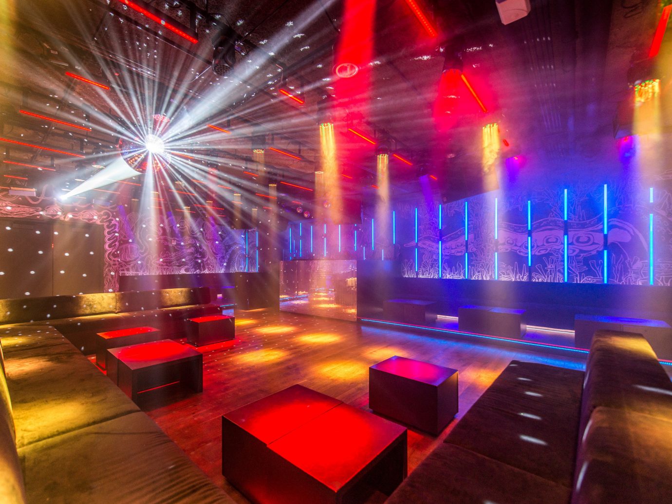 Food + Drink floor indoor nightclub disco stage light music venue function hall musical theatre laser blur