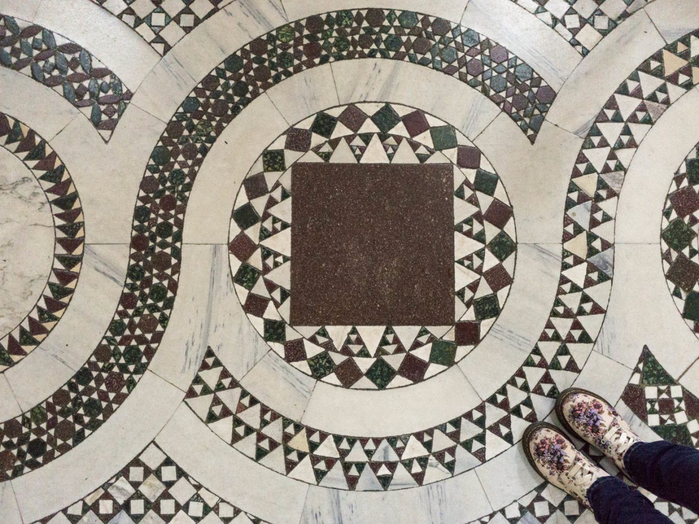 Trip Ideas textile material pattern flooring quilt mosaic art bedclothes arch