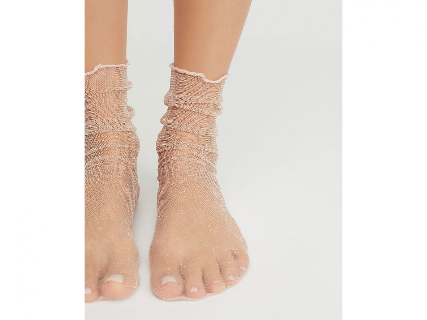 Travel Shop Travel Trends joint human leg ankle leg foot bandage arm hand toe finger barefoot shoe beige accessory