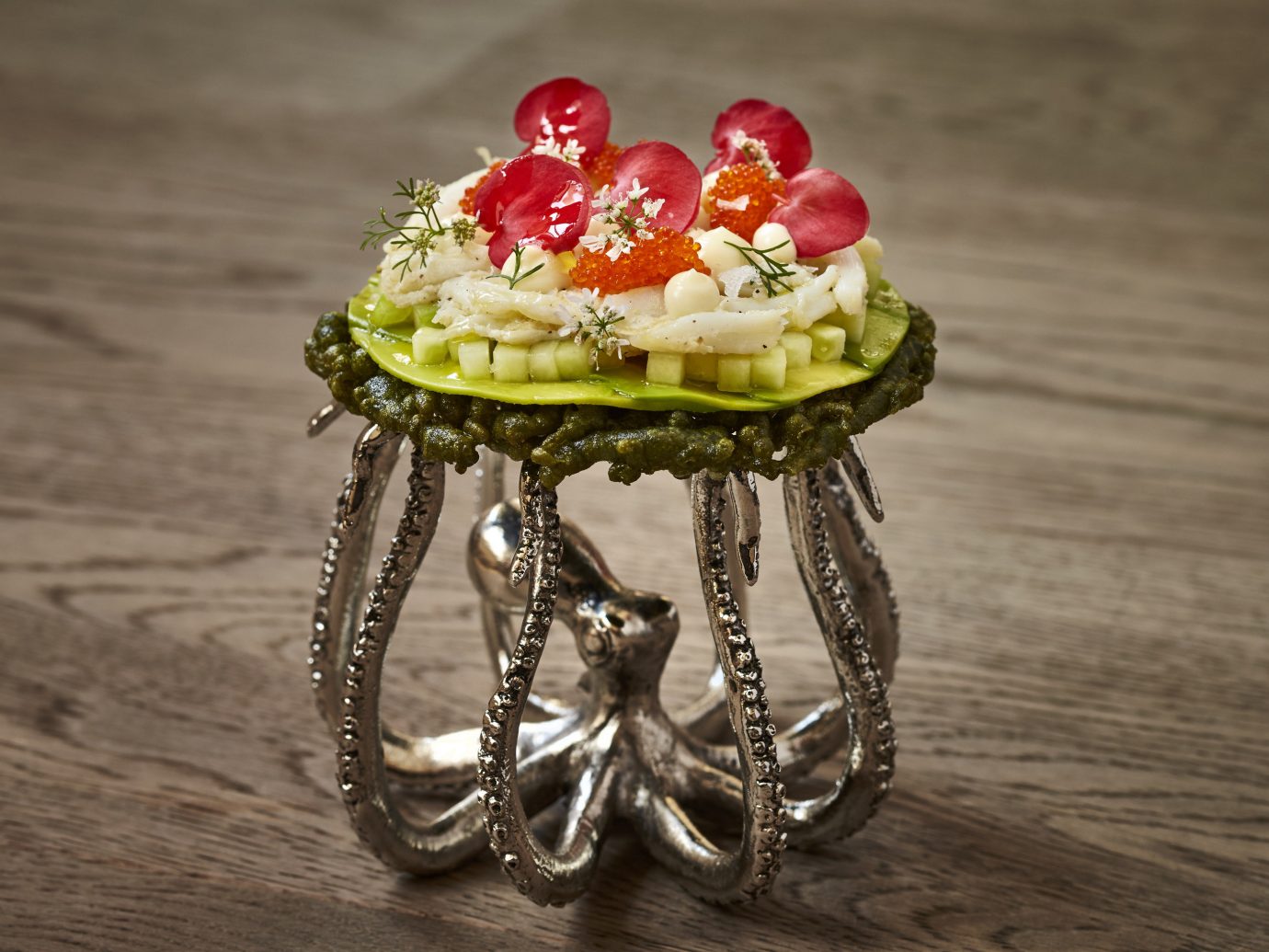 Trip Ideas ground floor jewellery green fashion accessory flower ring earrings macro photography food