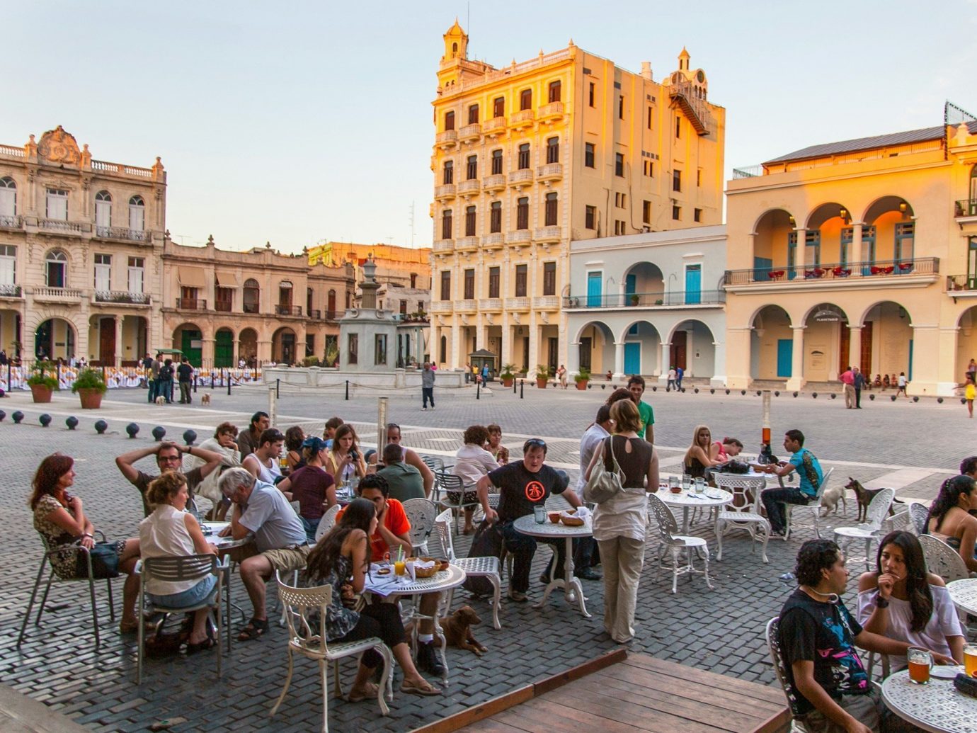 Jetsetter Guides building outdoor sky person plaza Town group landmark people tourism palace town square human settlement vacation ancient rome ancient history tours travel crowd