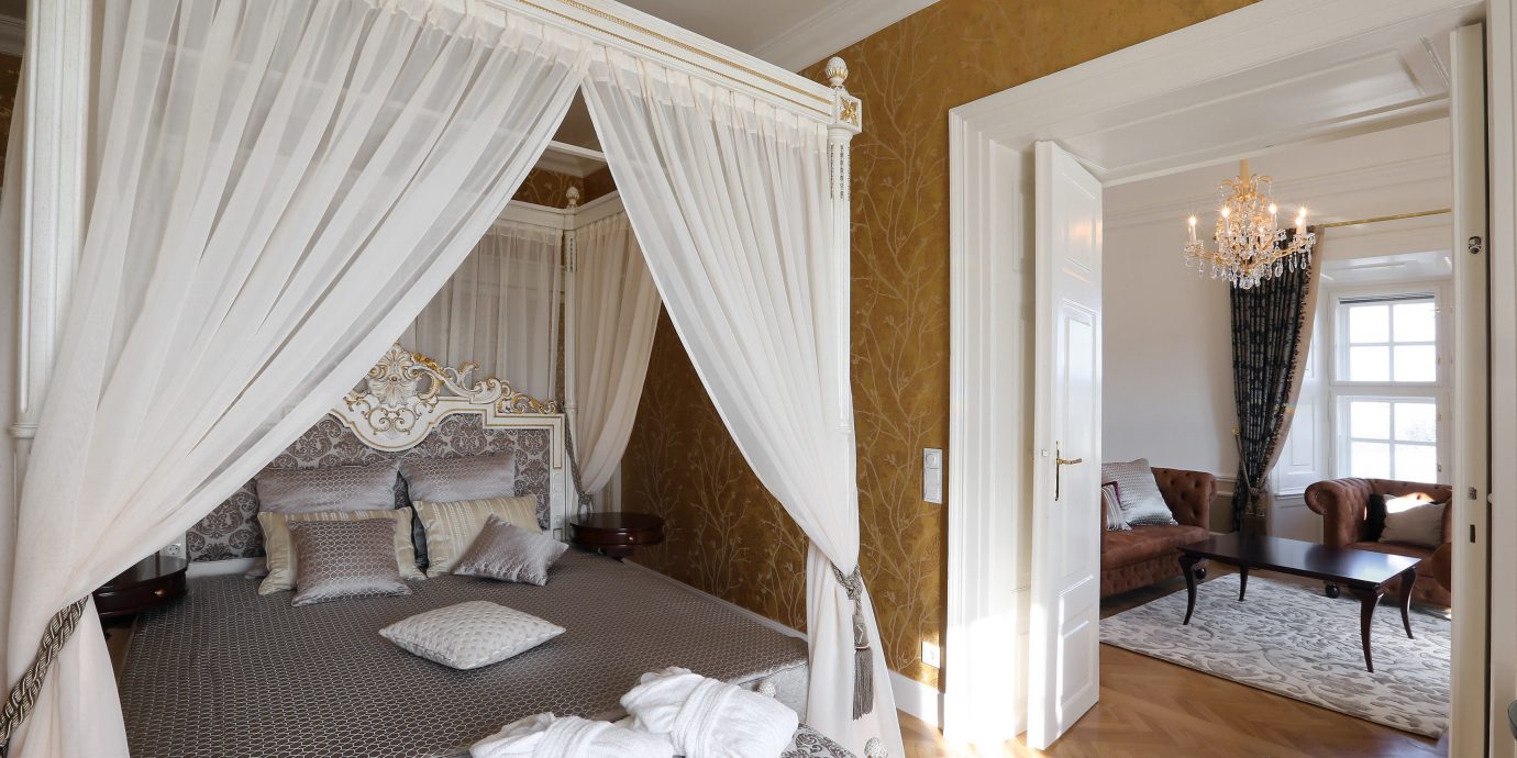 Adult-only Bedroom Elegant Luxury Resort Suite curtain property cottage home living room mansion
