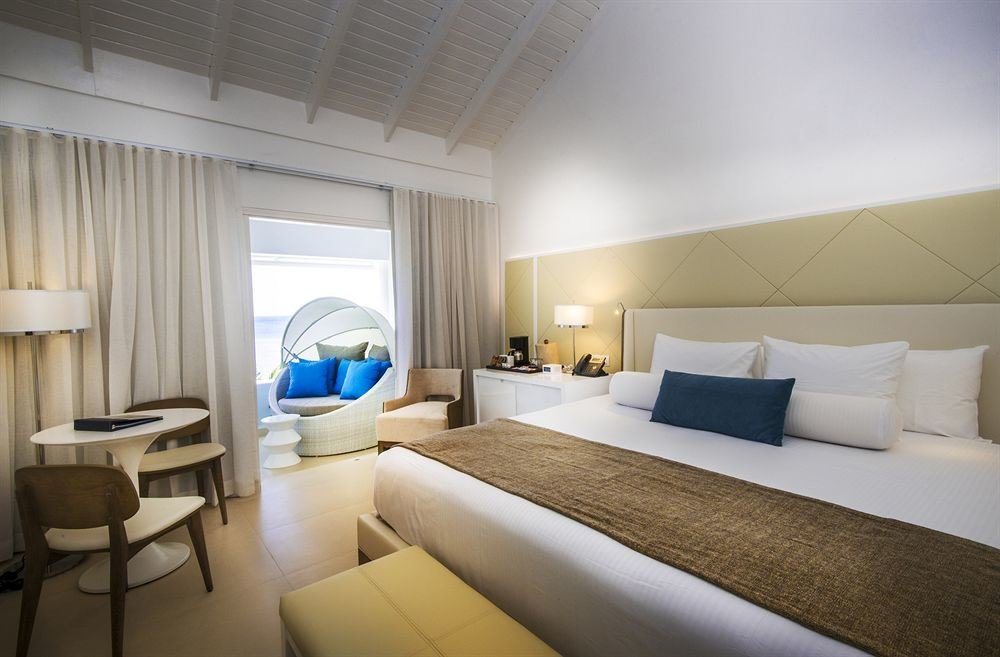 All-inclusive Beachfront Bedroom Tropical property Suite condominium