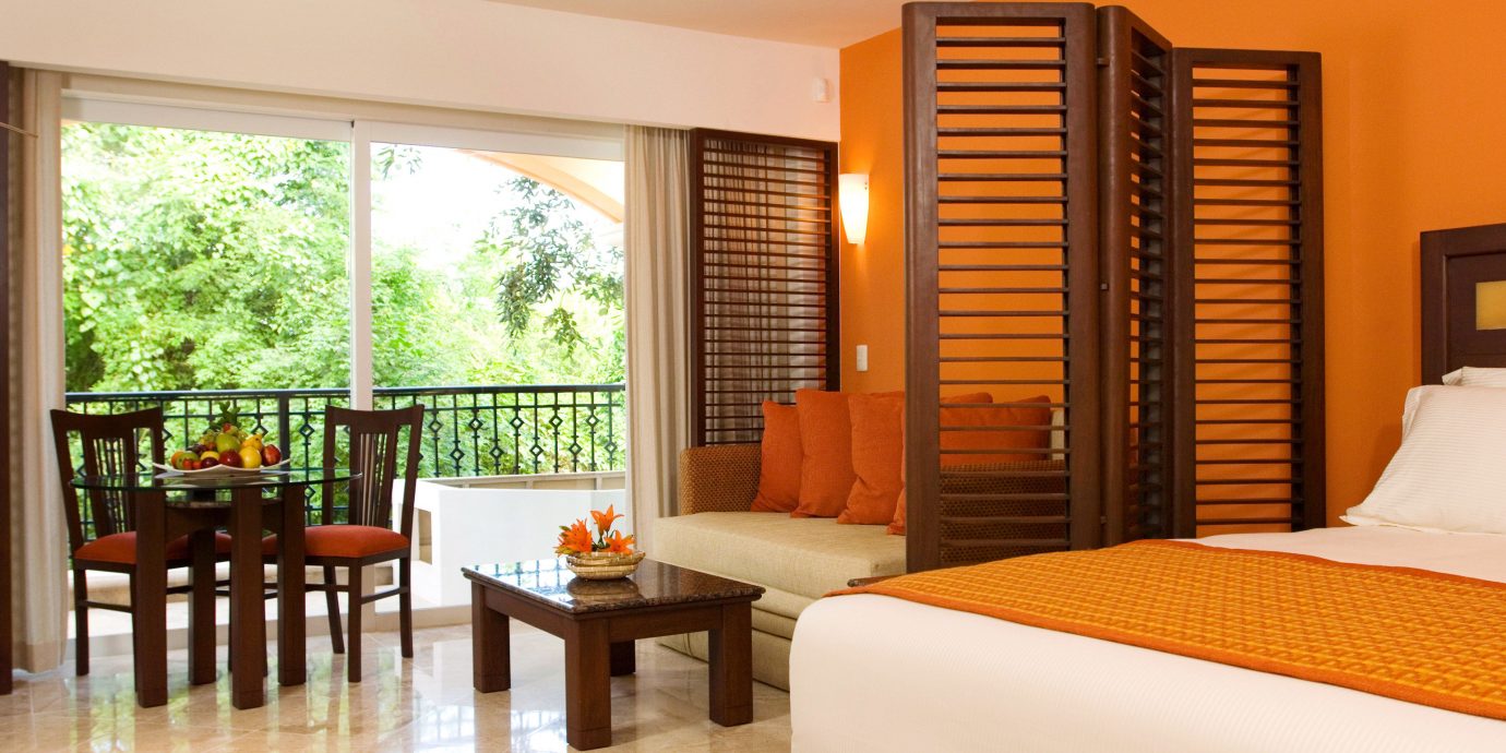 Balcony Bedroom Hip Luxury Modern Scenic views Suite property condominium Resort Villa living room