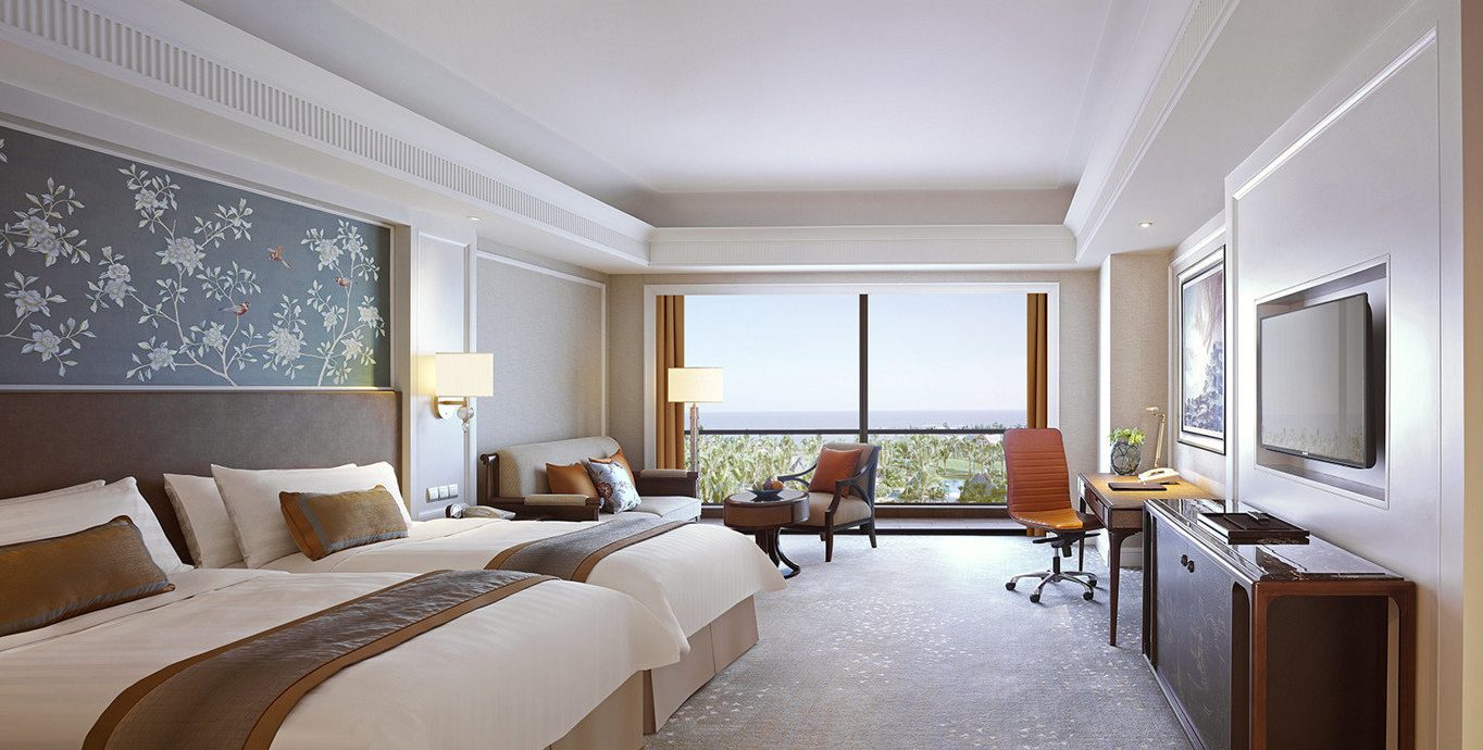Balcony Bedroom Luxury Modern Scenic views Suite property living room home condominium mansion