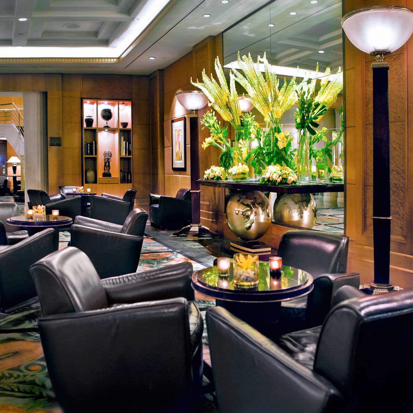 Classic Lounge Resort Lobby living room home restaurant Bar leather
