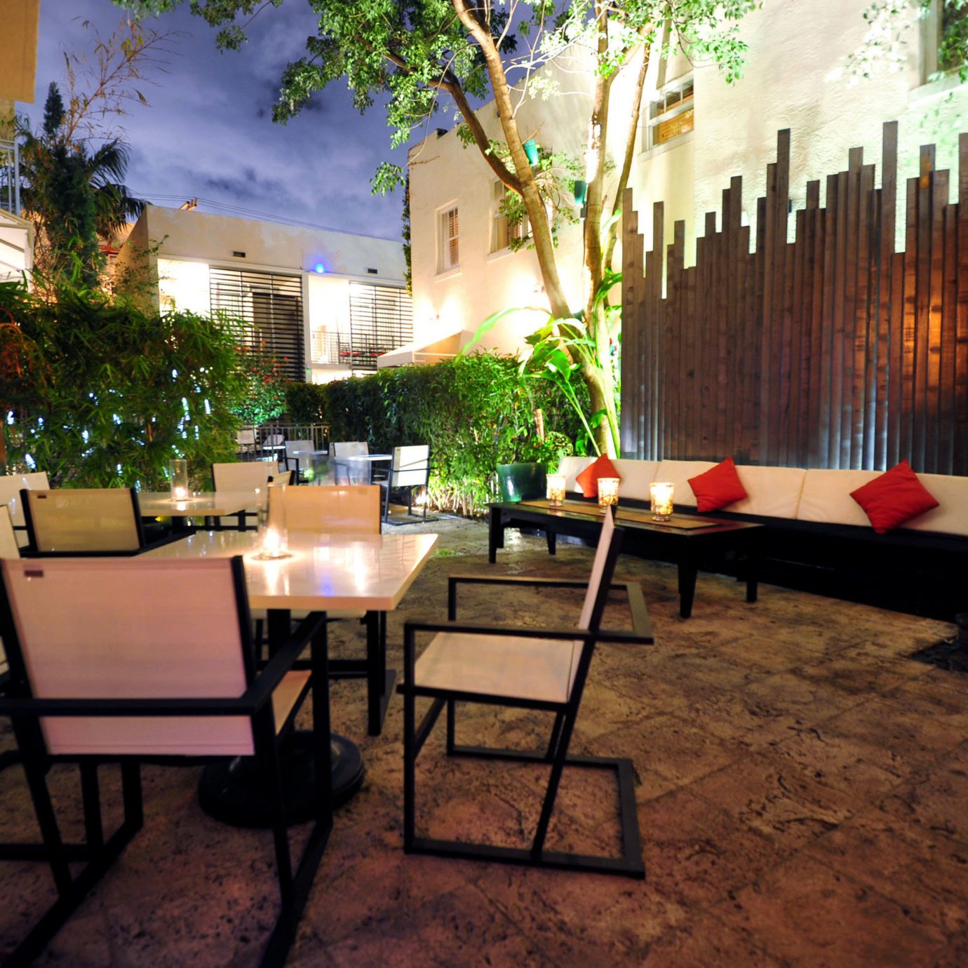 restaurant Lobby Resort Courtyard hacienda home Bar Villa