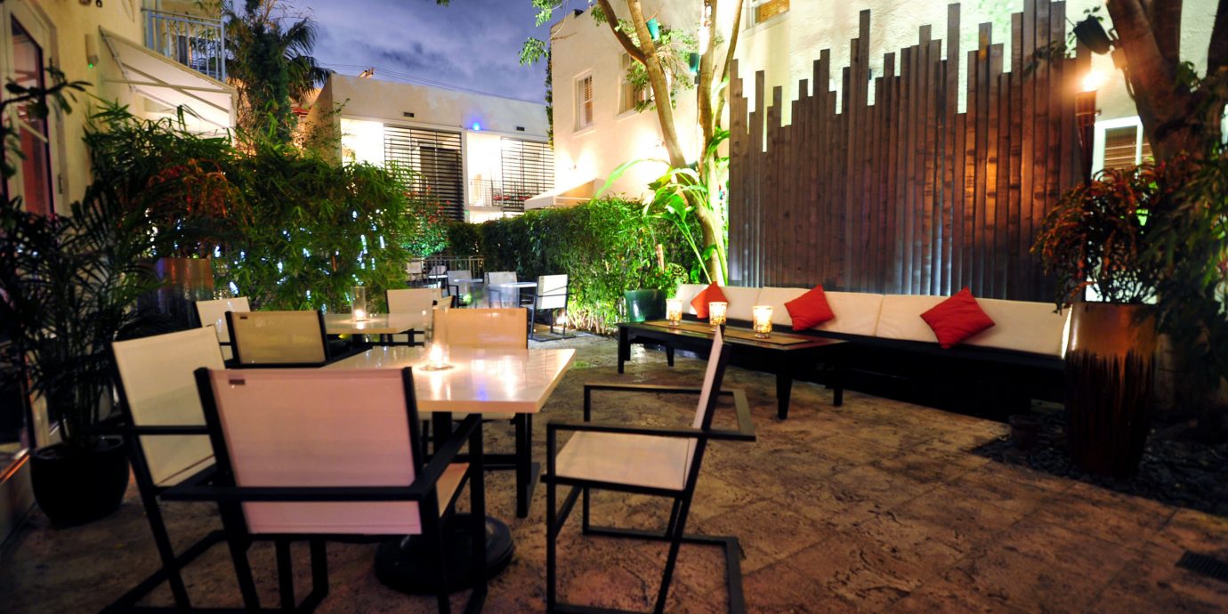 restaurant Lobby Resort Courtyard hacienda home Bar Villa