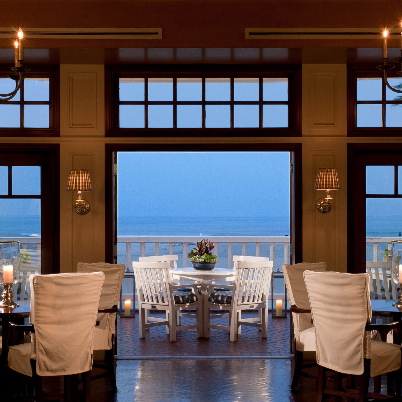 Bar Dining Drink Eat Hotels Luxury Modern restaurant Resort home overlooking Island
