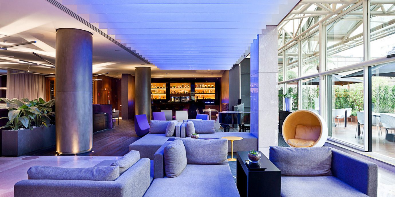 Bar Drink Lounge Modern Nightlife Resort property condominium living room home Lobby mansion convention center