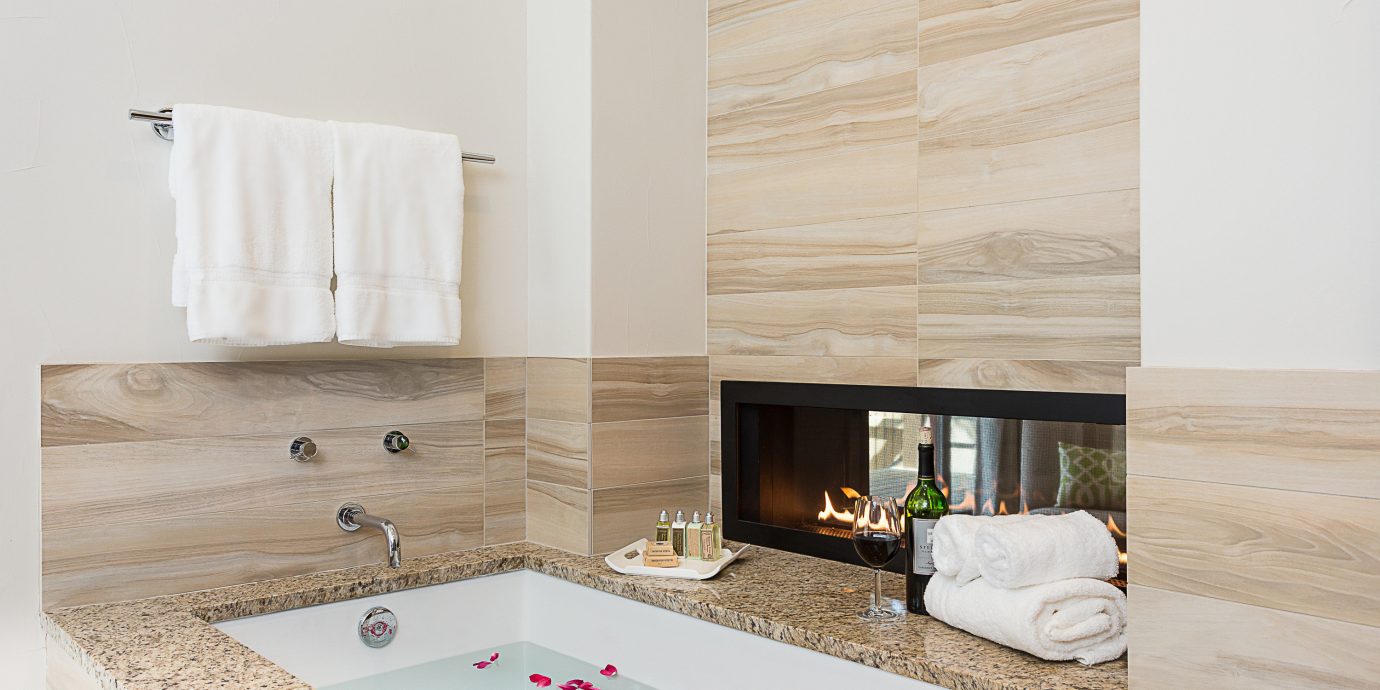 Bath Country Luxury flooring bathroom bathtub tile wood flooring laminate flooring plumbing fixture