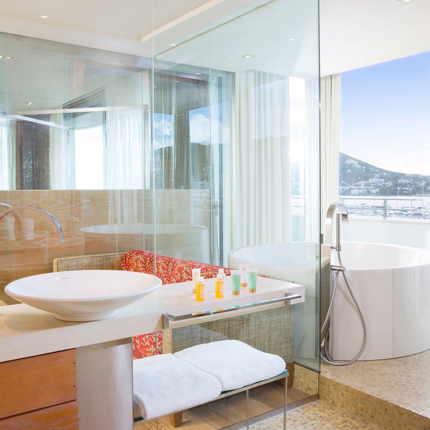 Bath Lounge Romantic Scenic views property bathroom bathtub Suite home counter swimming pool condominium tub