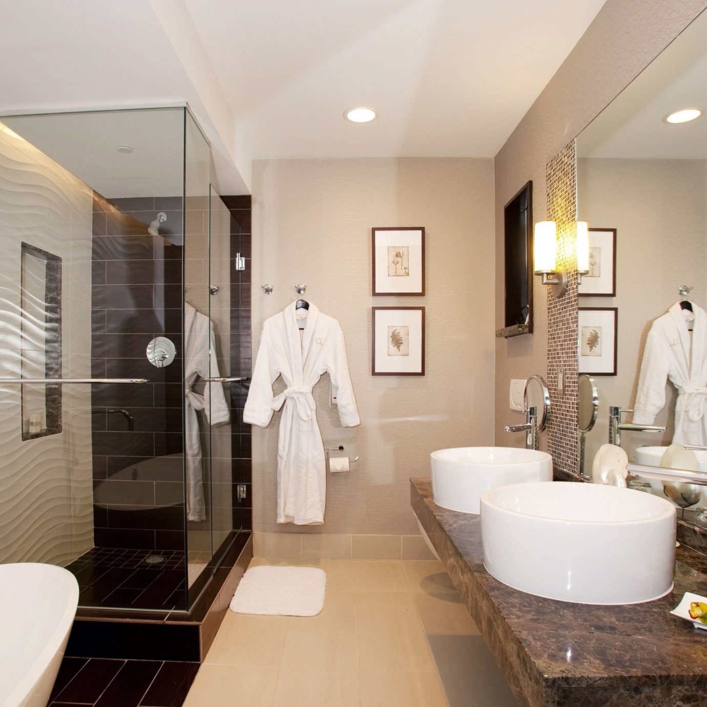 bathroom mirror sink property home Suite vanity Bath tub Modern clean bathtub rack