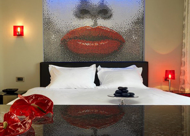 red modern art Bedroom bed sheet