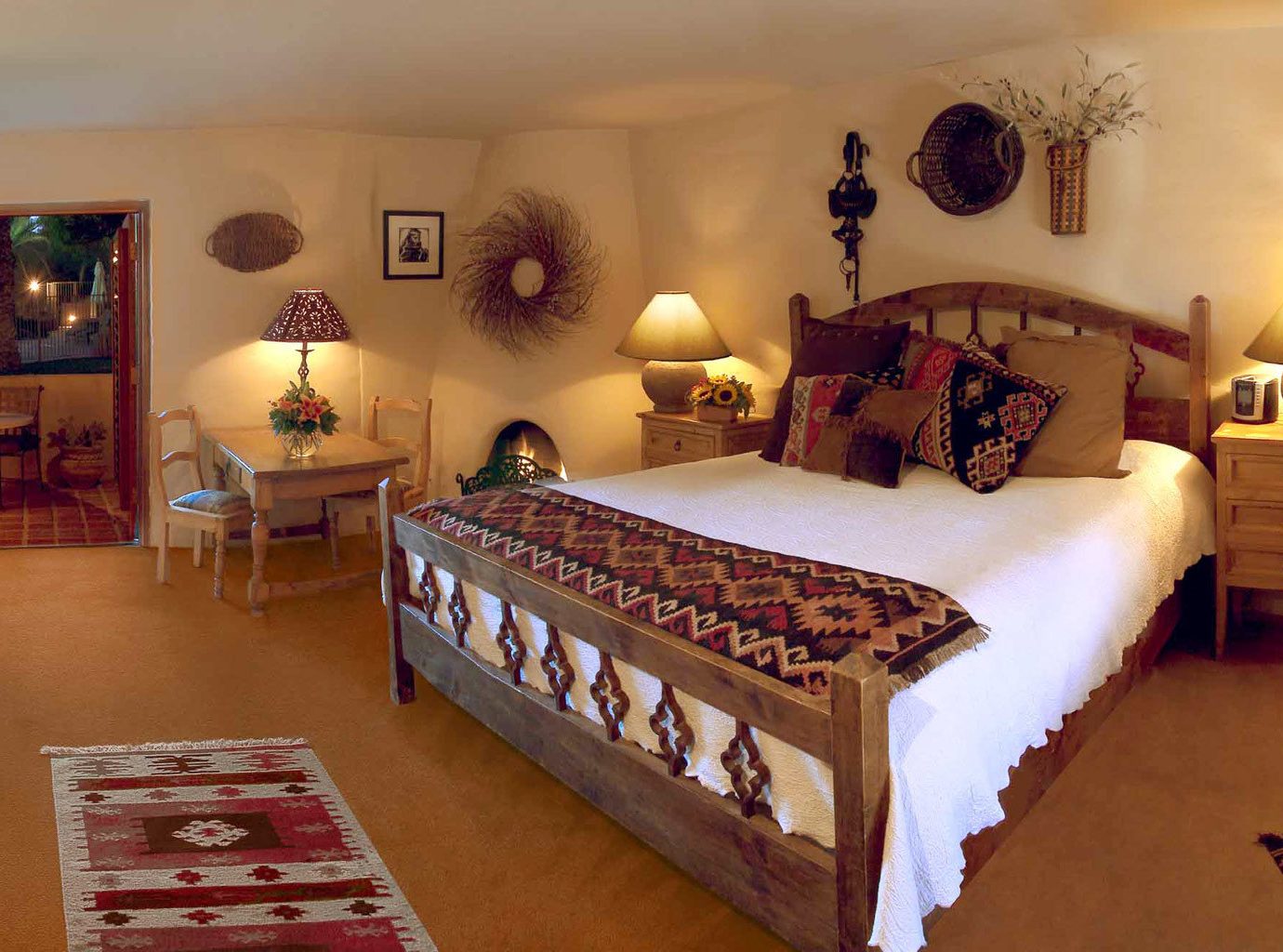 Bedroom Boutique Desert Inn Mountains Romance property cottage Villa Resort Suite rug hard
