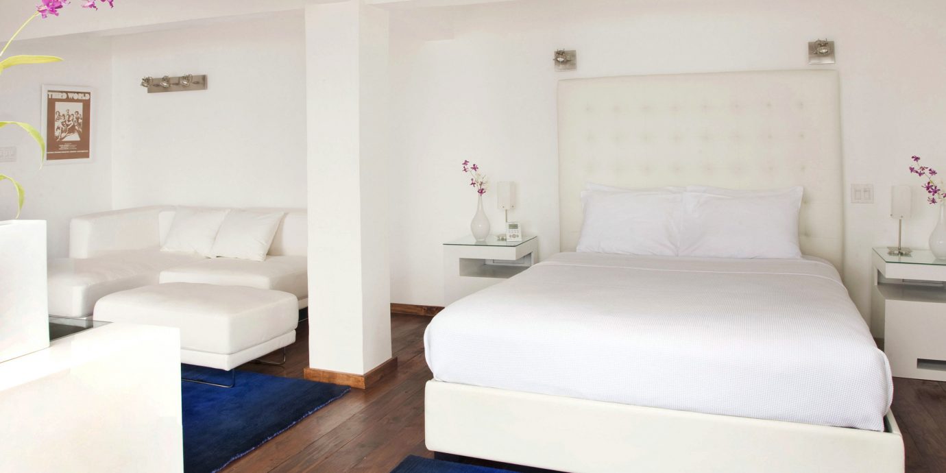 Bedroom Boutique Tropical property Suite cottage bed frame