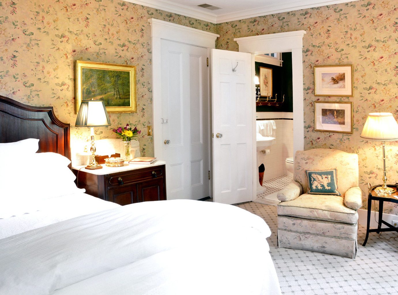 Bedroom Classic Elegant Historic Inn sofa property cottage home Suite living room farmhouse