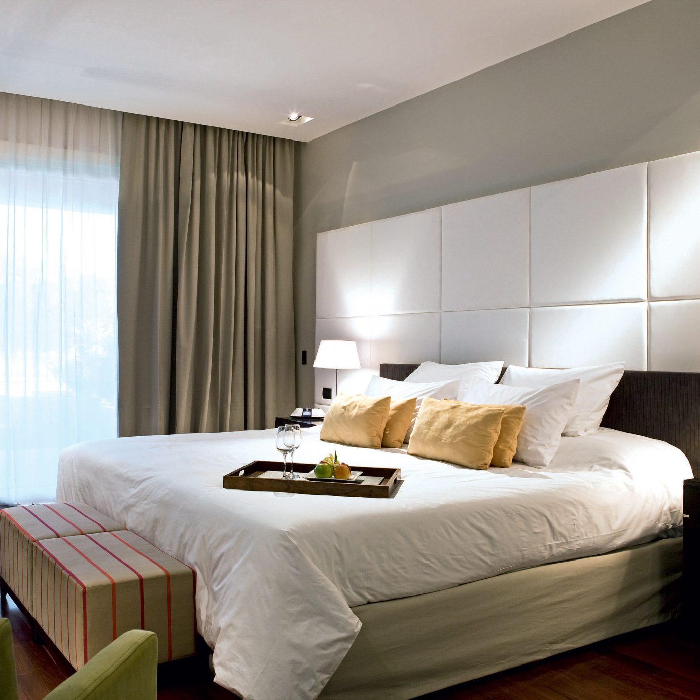 Bedroom Classic Elegant Resort Romantic sofa property Suite living room condominium