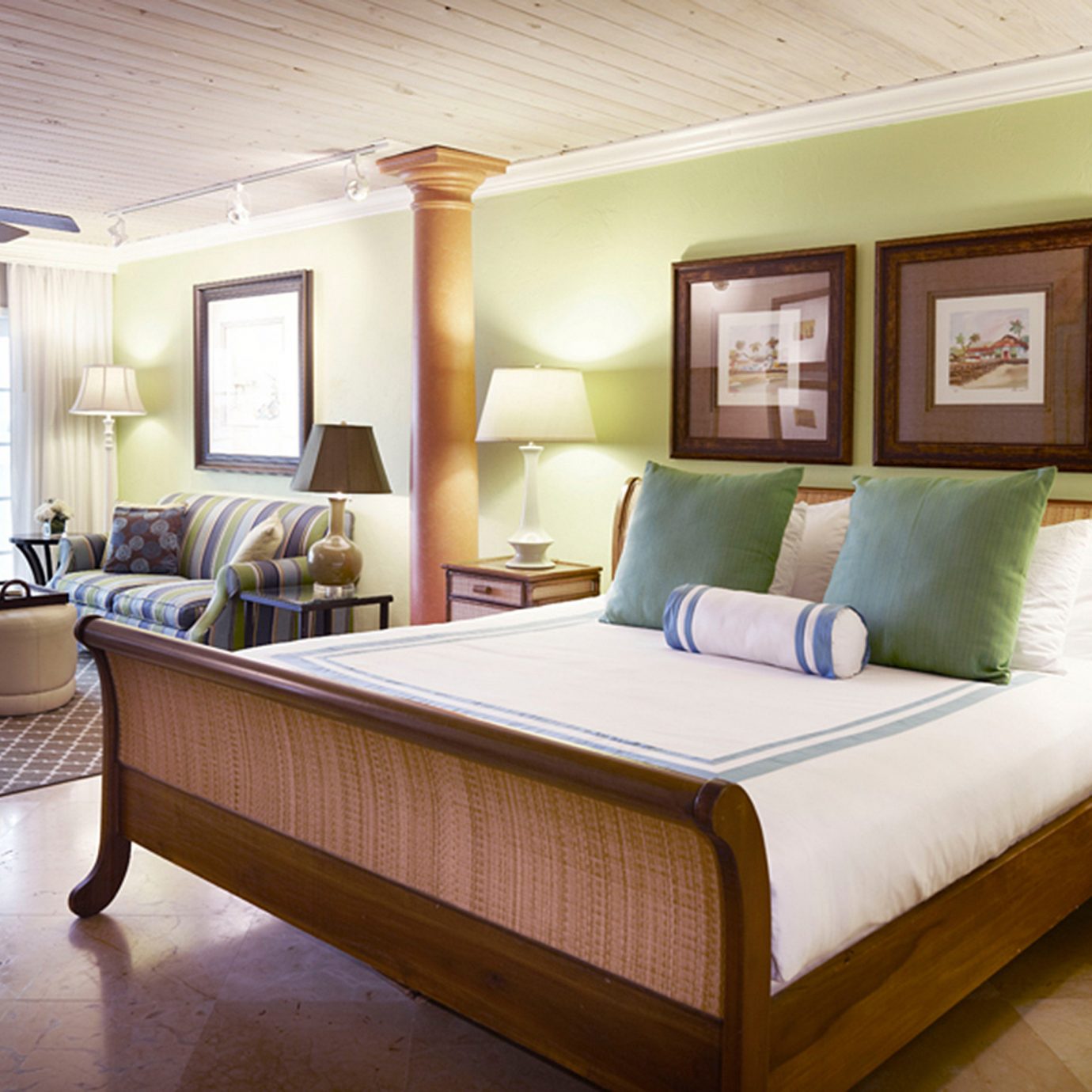 Bedroom Elegant Florida Hotels Lounge Resort property Suite living room home hardwood condominium cottage