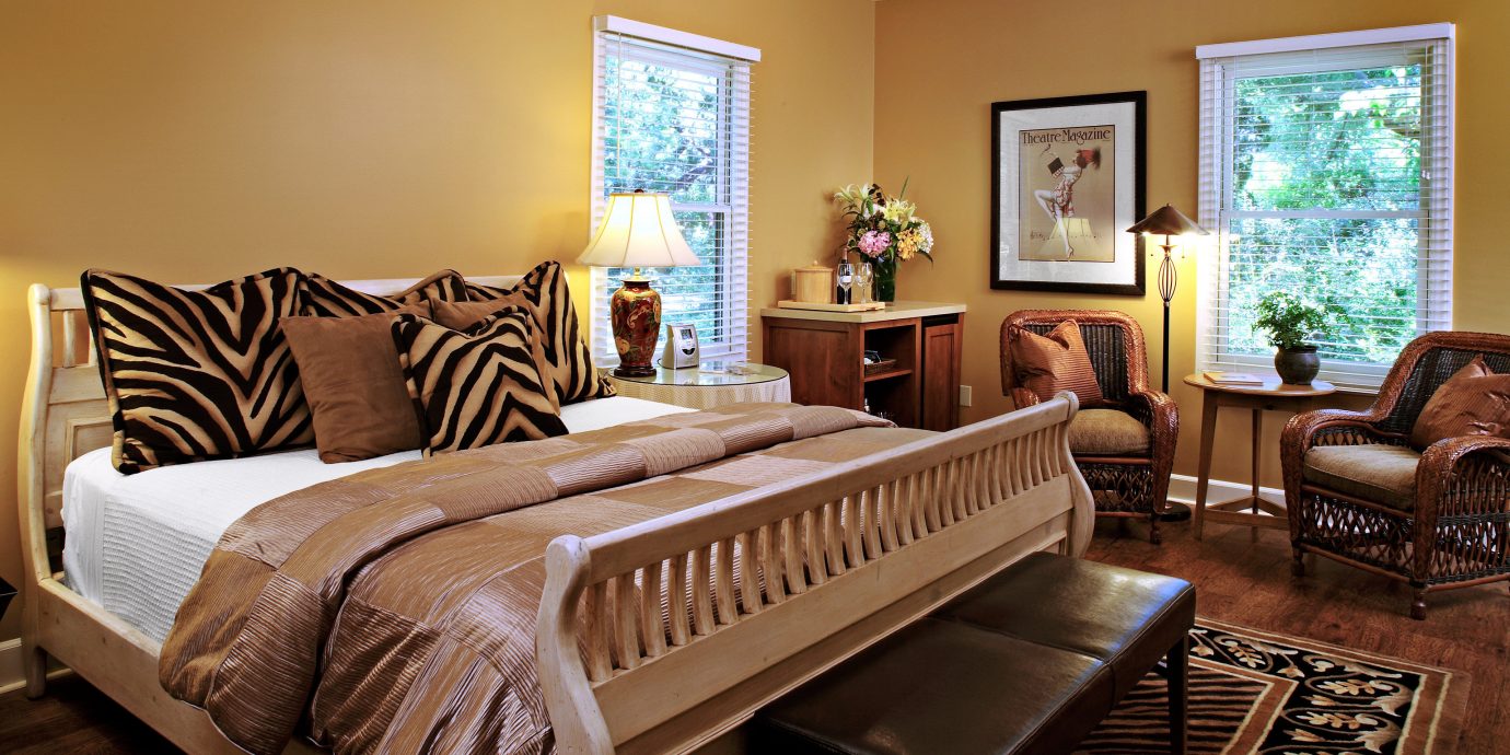 Bedroom Elegant Hip Luxury Modern Suite sofa property living room home hardwood cottage