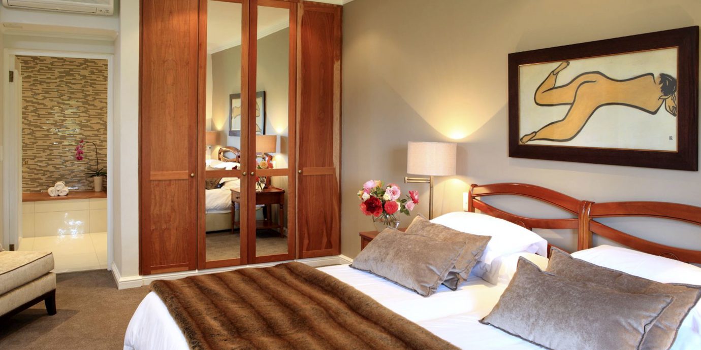 Bedroom Elegant Hip Luxury Modern Suite property hardwood cottage bed sheet
