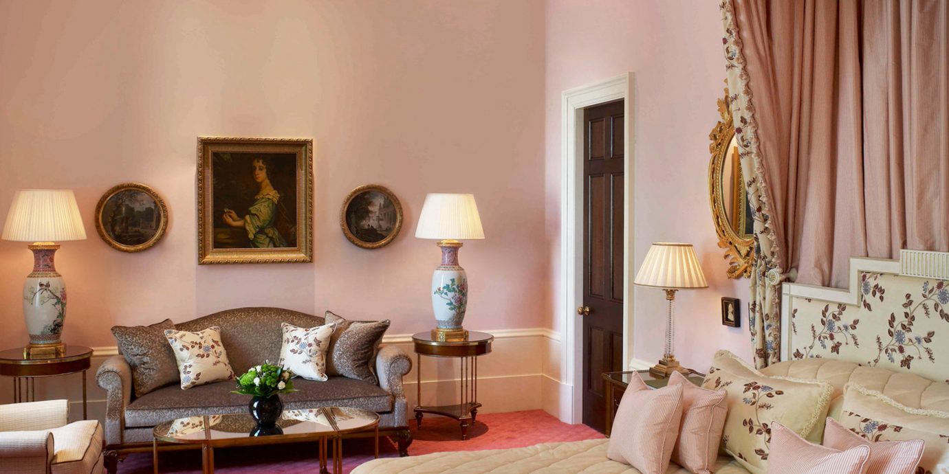 Bedroom Elegant Hip Luxury Suite sofa property living room curtain cottage home Villa