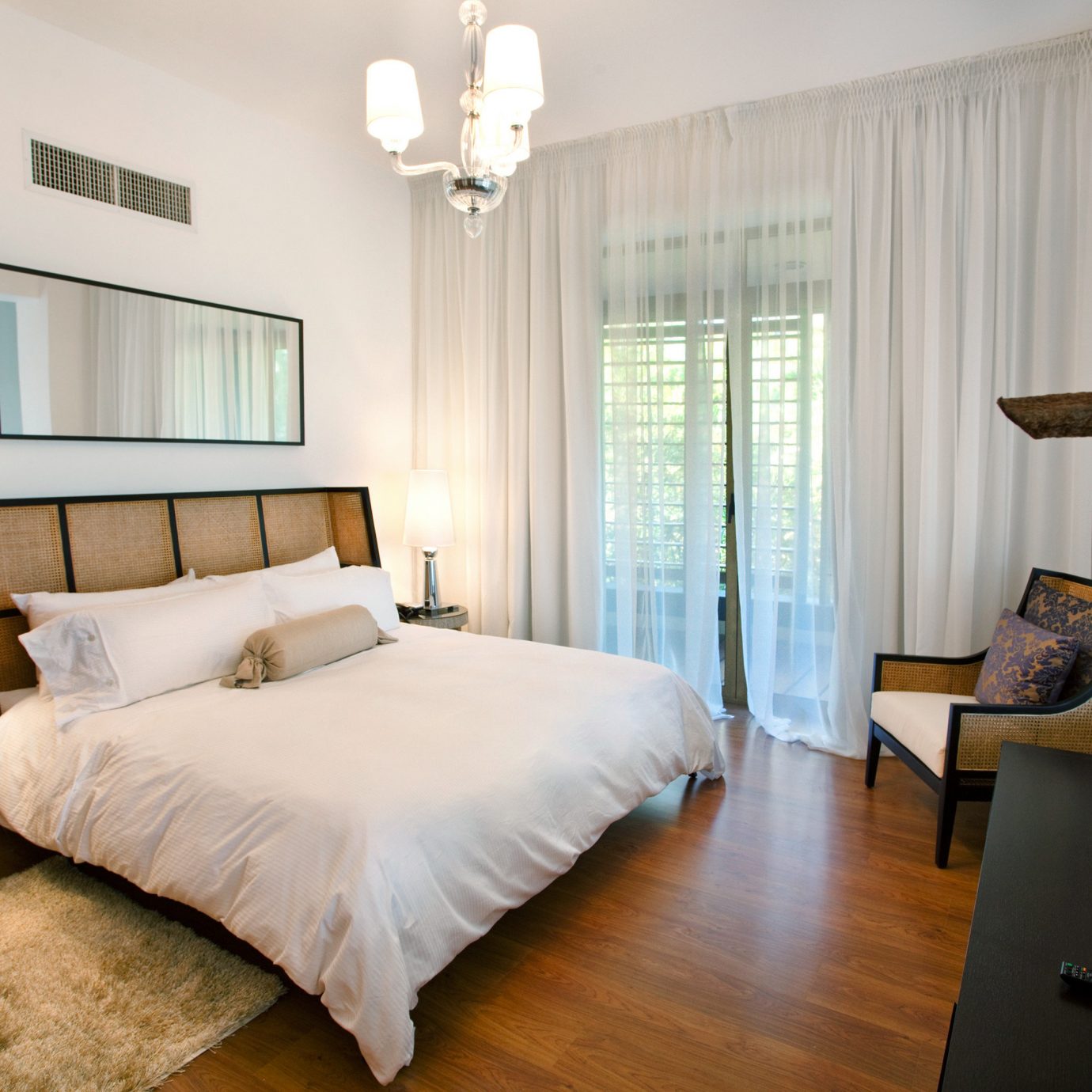 Bedroom Elegant Luxury Patio Suite property cottage Villa