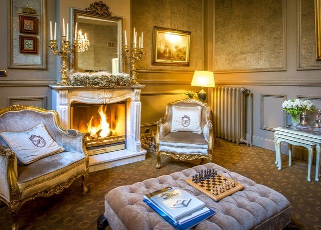 property living room home cottage Bedroom Fireplace mansion Suite farmhouse Villa