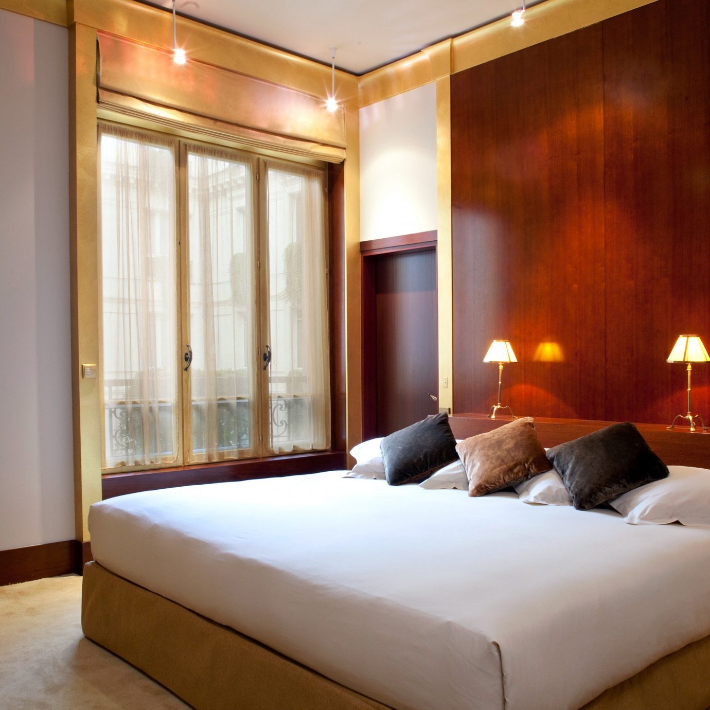 Bedroom Hip Luxury Modern Suite property