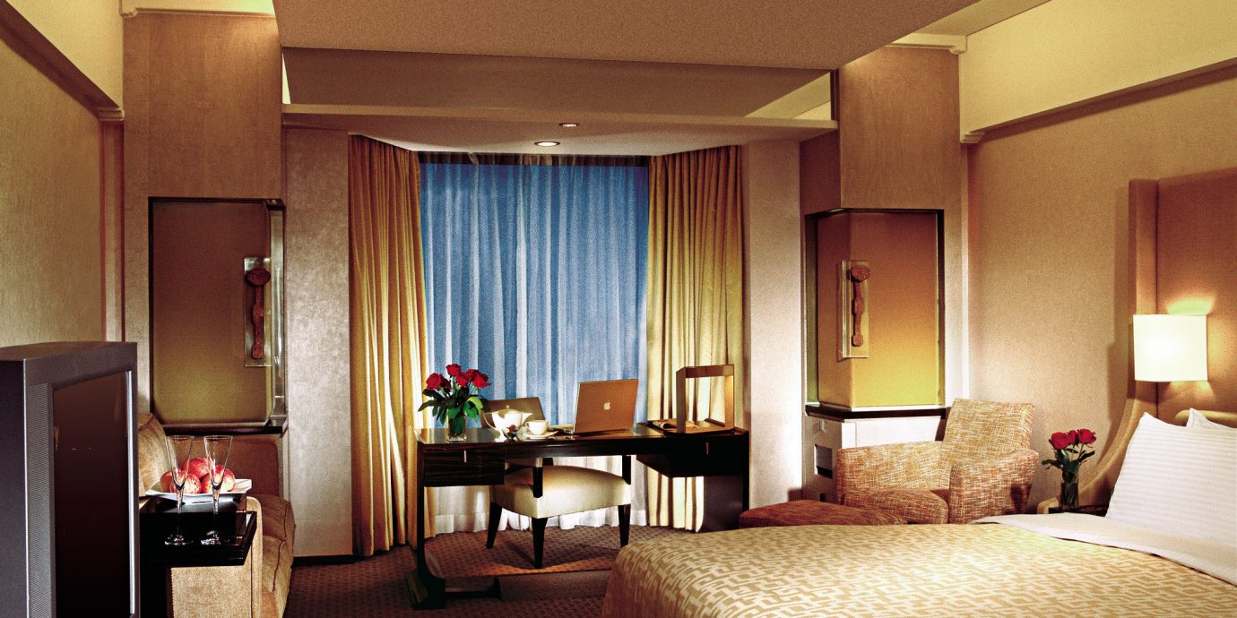 Bedroom Hip Luxury Suite property Resort cottage lamp