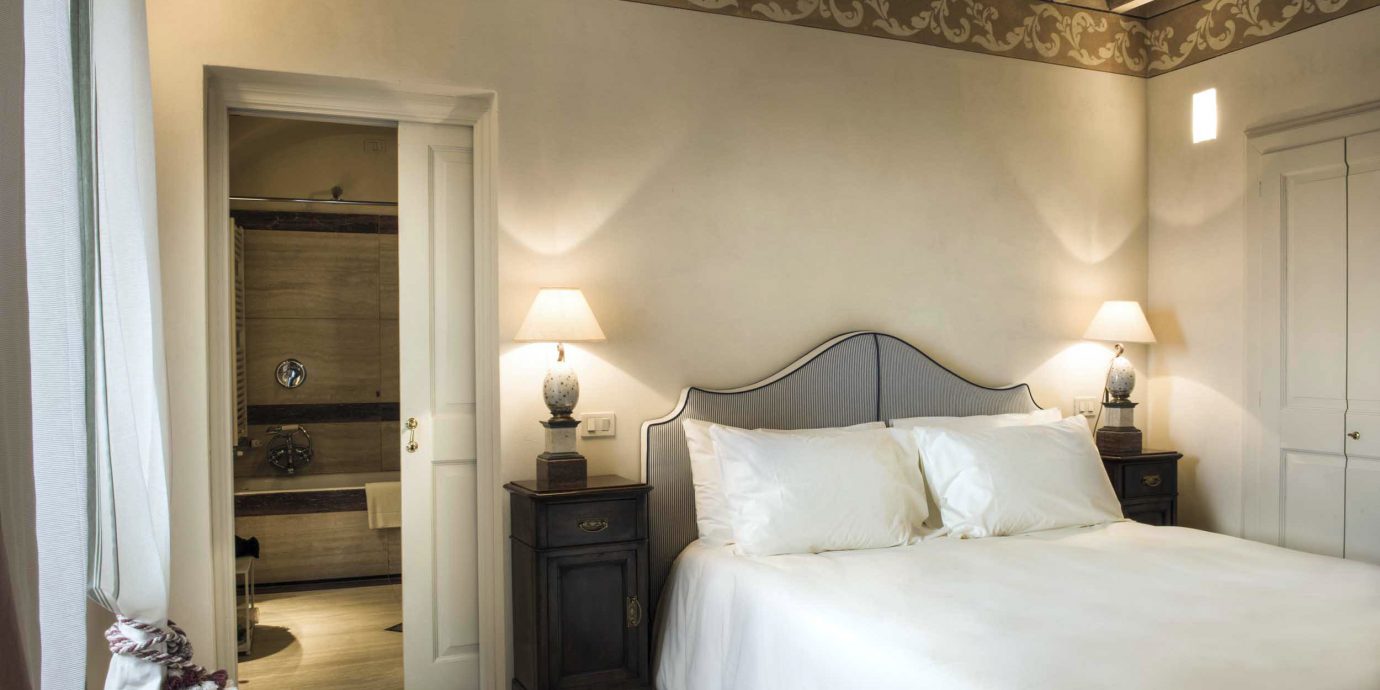 Bedroom Honeymoon Italy Luxury Romance Romantic Trip Ideas property Suite cottage tan
