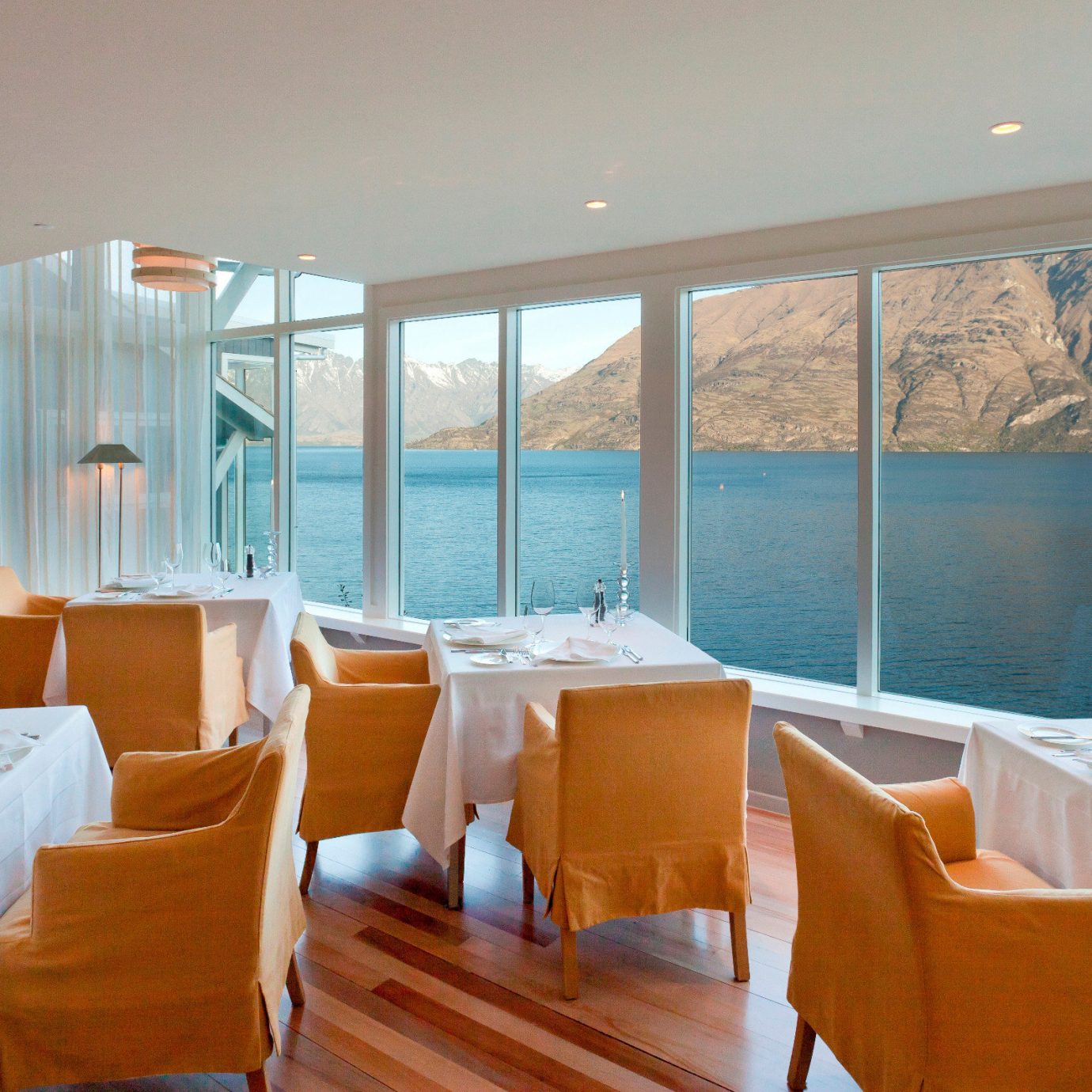 property chair Resort restaurant Villa Suite cottage Bedroom Island