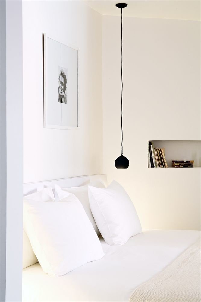 white Bedroom lighting