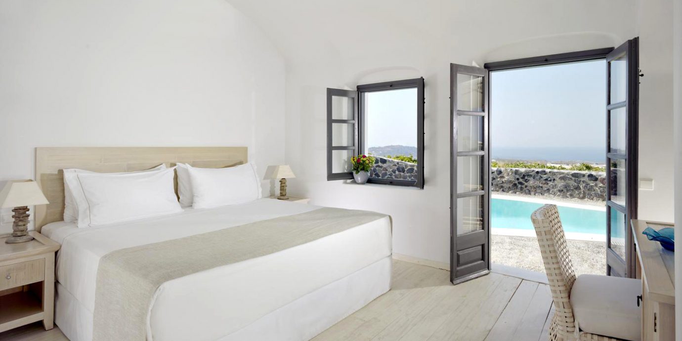 Bedroom Luxury Modern Suite property Villa cottage living room condominium bed frame