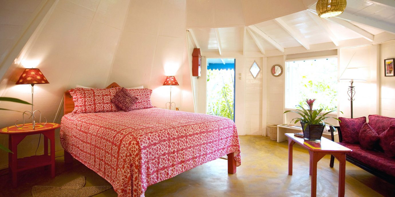 Bedroom Luxury Romance Romantic Tropical red property Suite cottage Villa living room Resort bed sheet