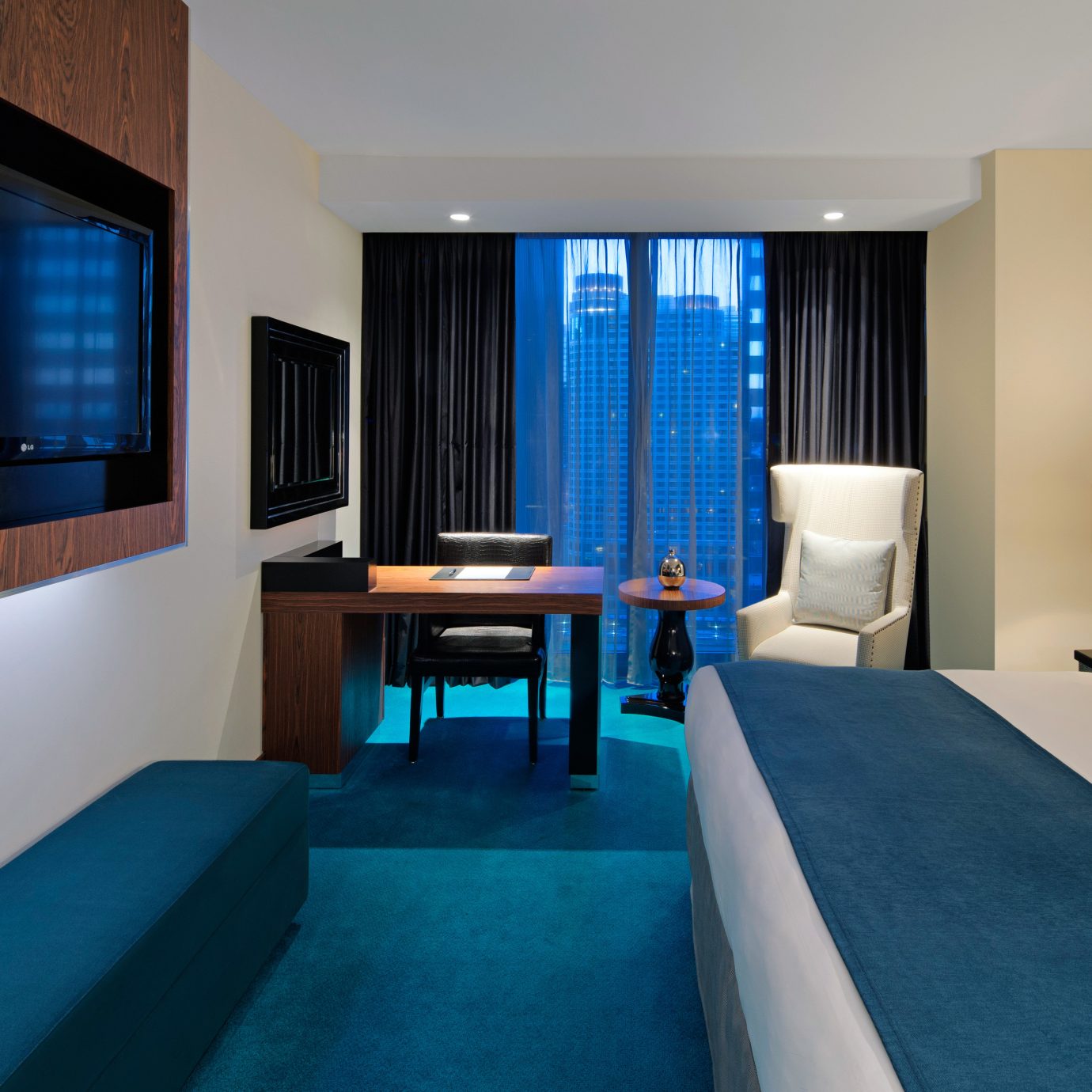Bedroom Luxury Scenic views Suite property condominium living room blue