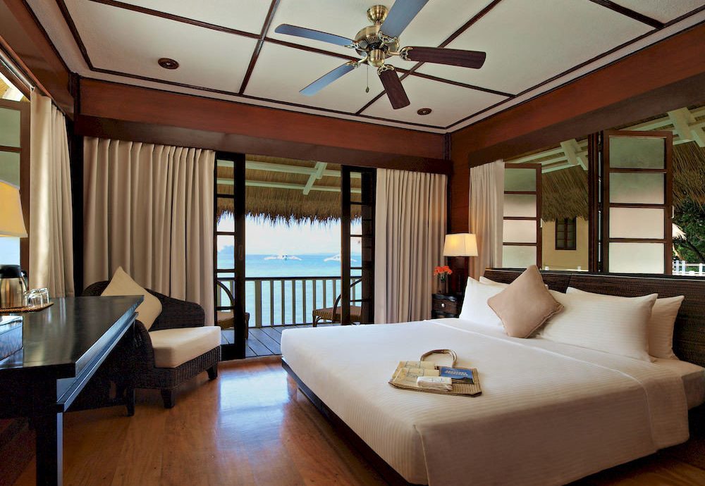 property Resort home yacht Suite living room Villa cottage Bedroom condominium