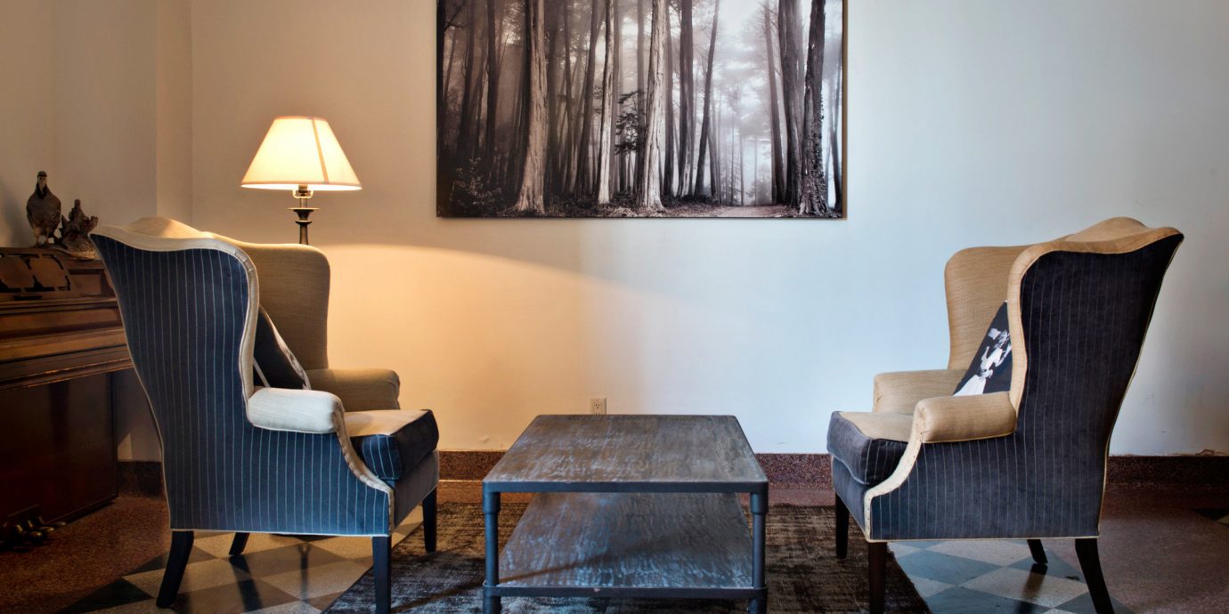 City Elegant Hip Lounge Modern chair property living room home Suite cottage rug lamp
