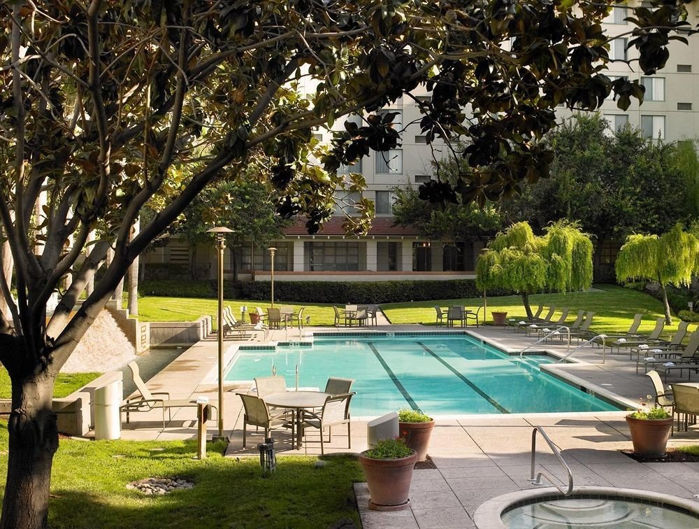 tree grass leisure property swimming pool backyard home Villa Resort Courtyard yard mansion lawn Garden