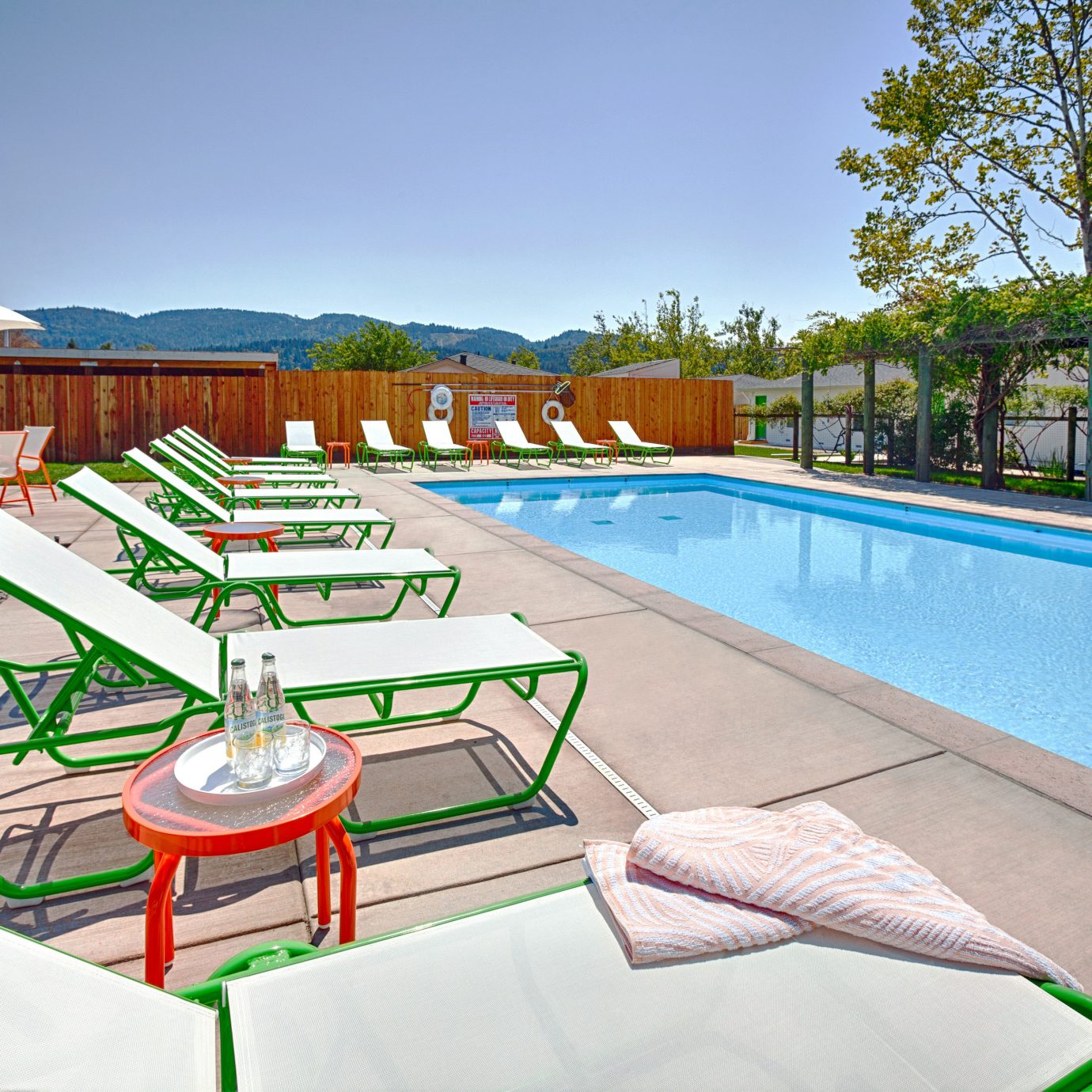 Deck Lounge Modern Patio Pool sky ground leisure swimming pool property Resort Water park backyard condominium