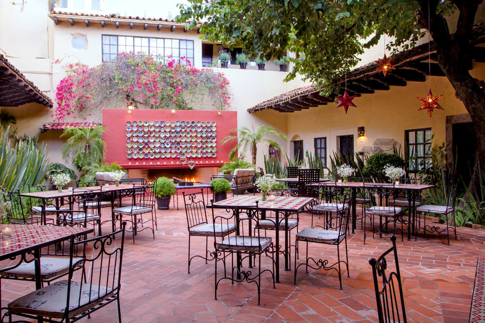 tree chair property Dining restaurant Resort hacienda Villa set