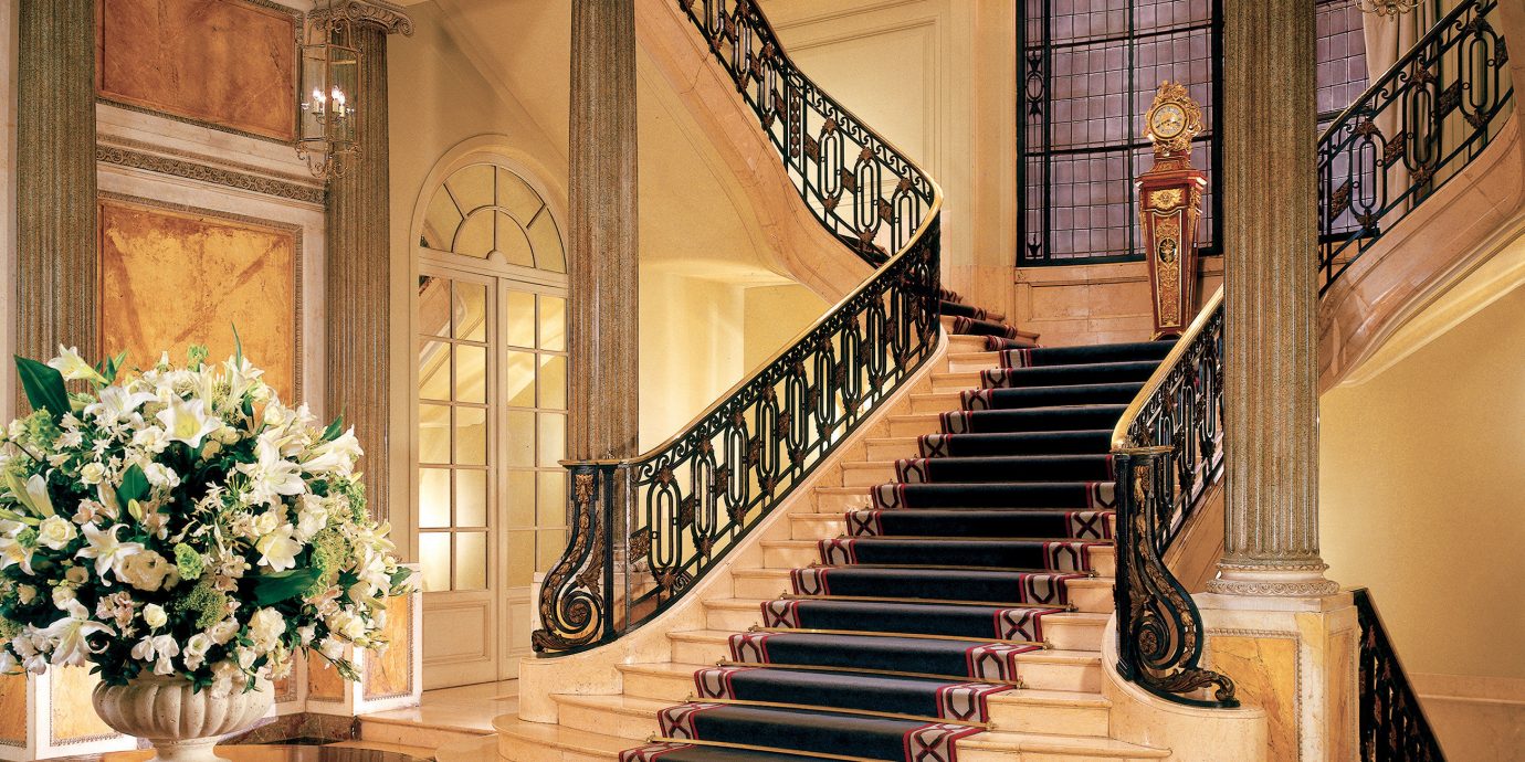 Elegant Historic Lounge Luxury stairs building Lobby home mansion living room