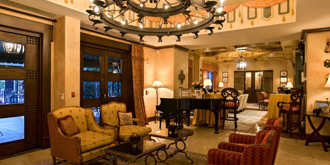 Elegant Lobby Lounge property living room recreation room mansion restaurant