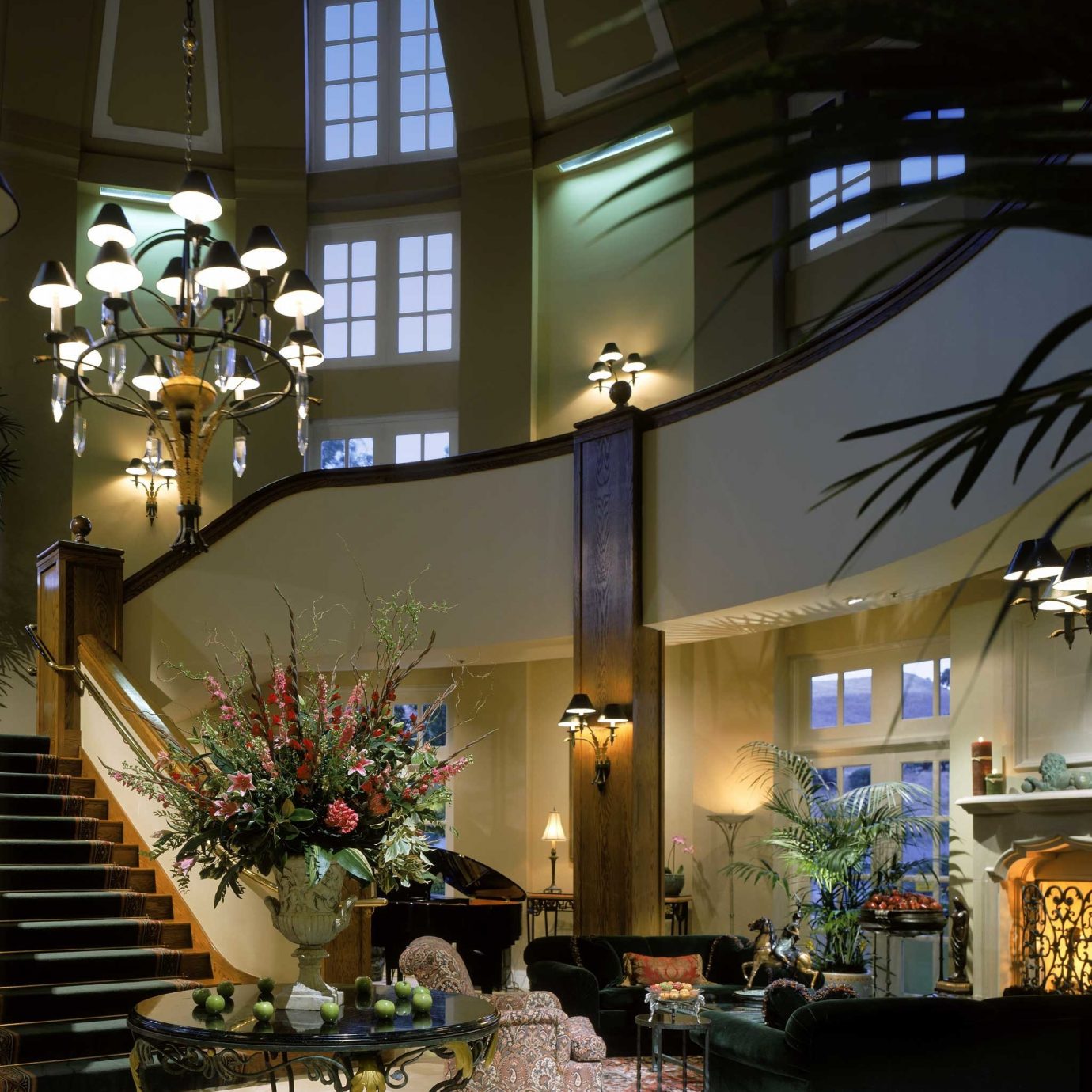 Elegant Lounge Luxury plant Lobby flower lighting restaurant shopping mall retail