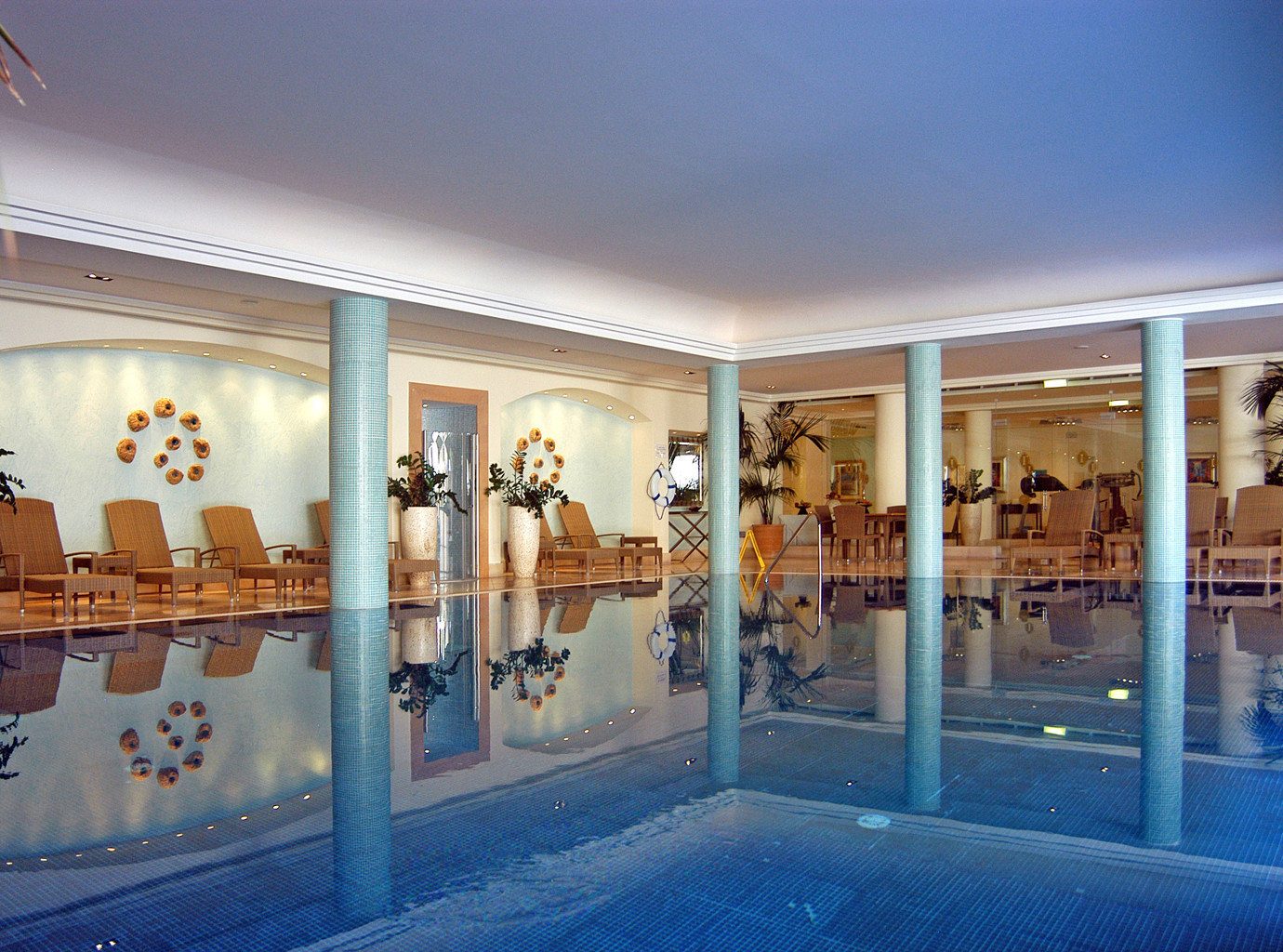 Family Luxury Pool Resort Spa Wellness property swimming pool Lobby