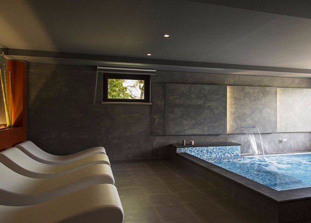 property swimming pool home jacuzzi
