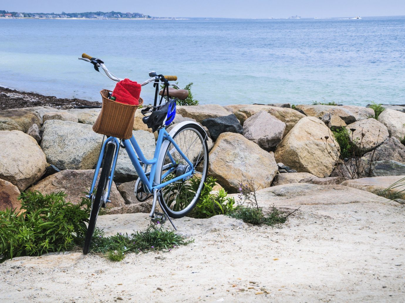 Trip Ideas outdoor rock ground water bicycle Beach Ocean rocky vehicle mountain bike Coast Sea vacation cycling parked mountain biking mountain sports equipment sand overlooking stone sandy shore