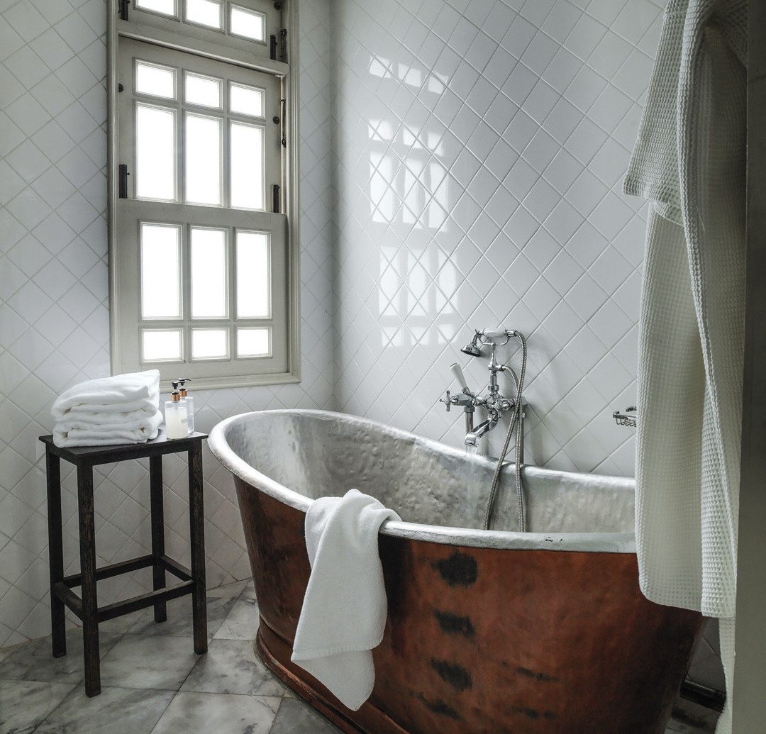 Budget indoor floor window room bathroom property bathtub plumbing fixture interior design flooring tile Design furniture